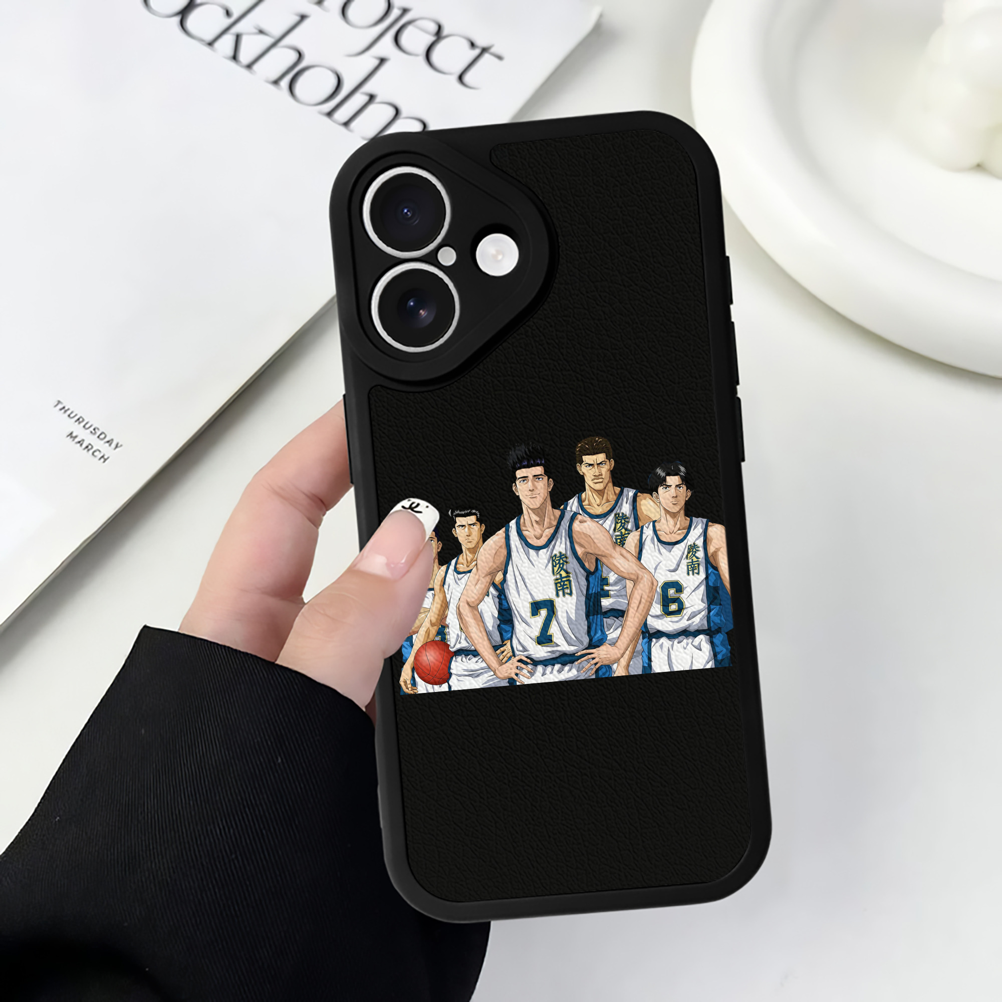 （画像用） SLAM DUNK／スラムダンク 【iPhone 16シリーズ対応】シリコンスマホケース（レザー調） 材質：シリコン